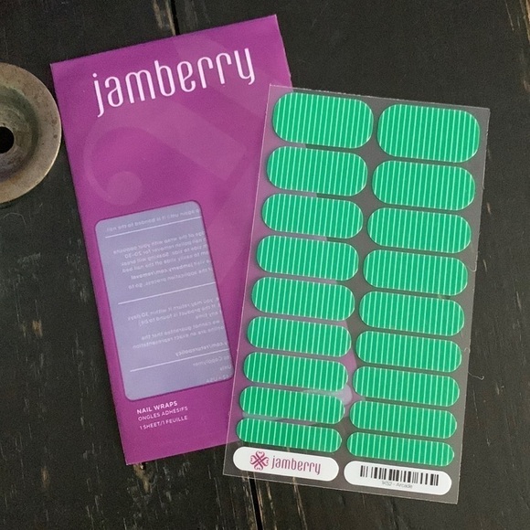 Jamberry Green and White Striped Nail Wraps - Arcade - Picture 2 of 8